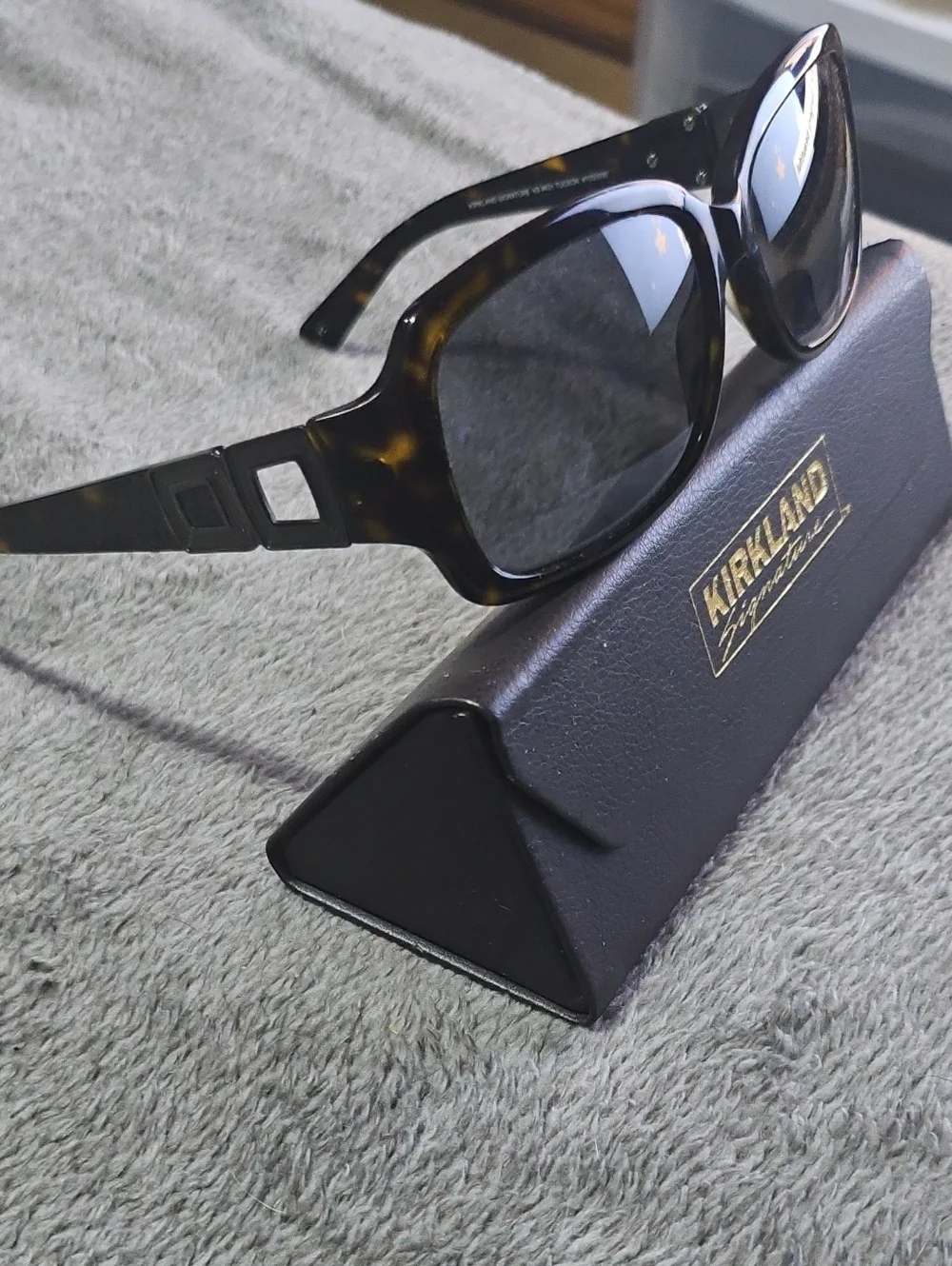 Kirkland Signature Womens Designer Sunglasses New With Case